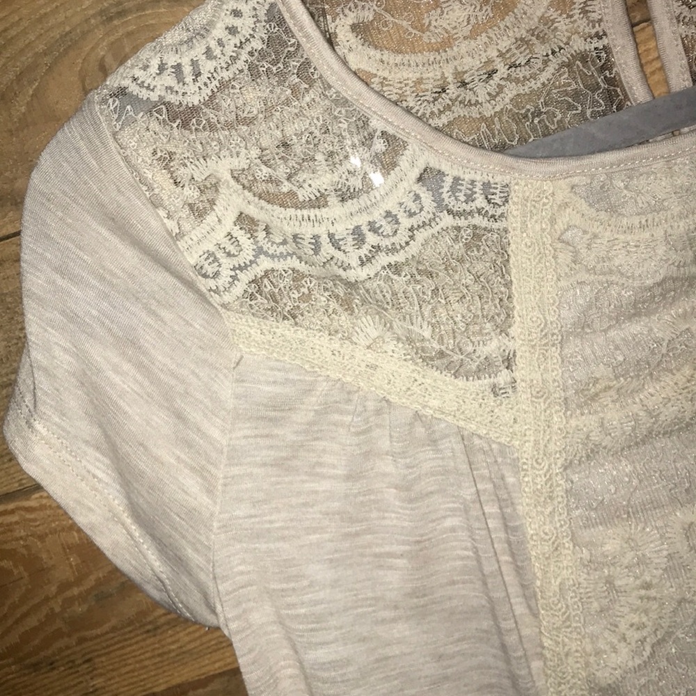 Cream Lace Detailed Blouse - Picture 3 of 5